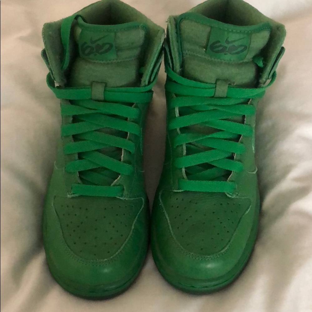 Kids Nike’s Green high tops